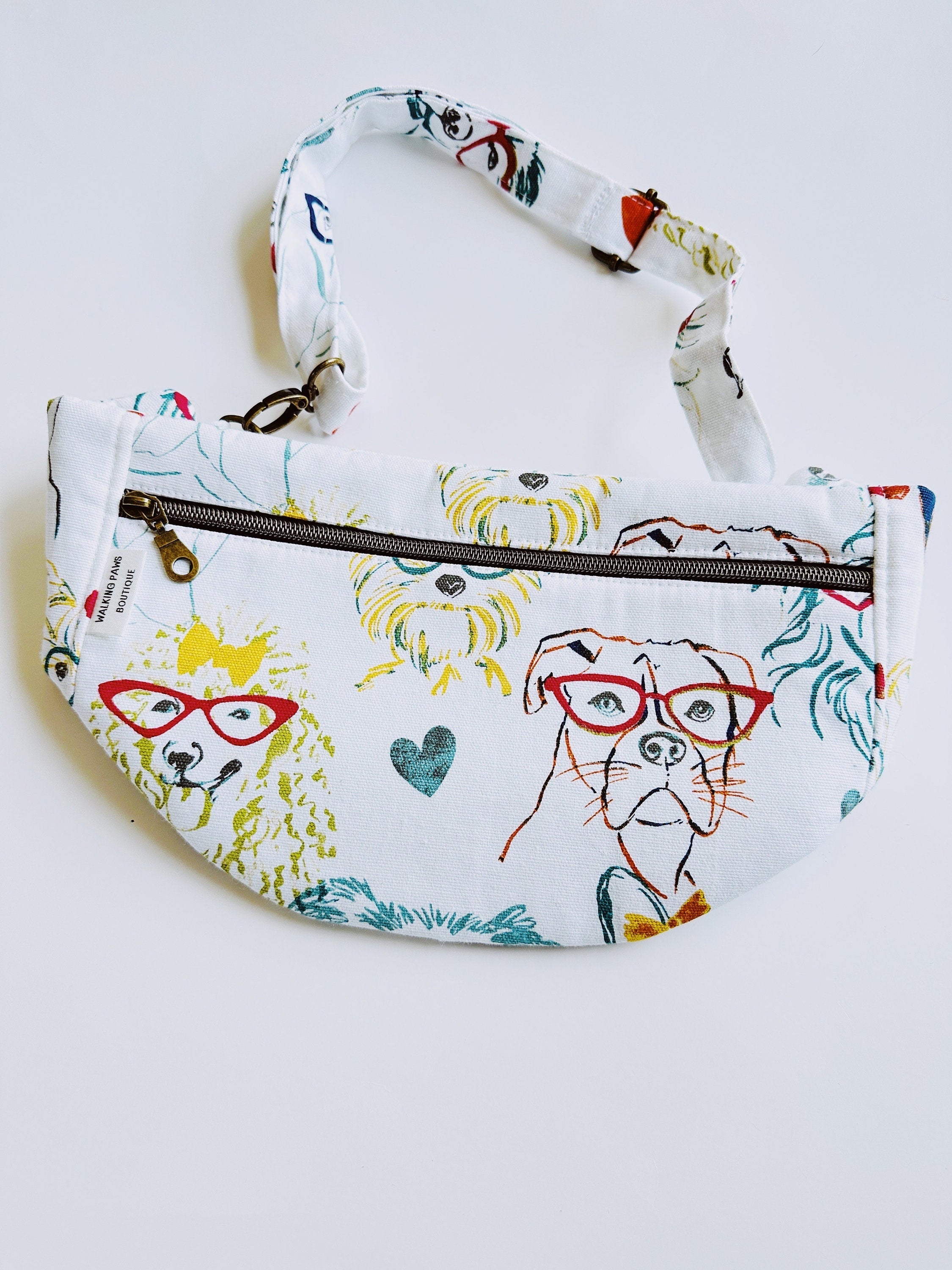 Fanny pack with dog wearing glasses